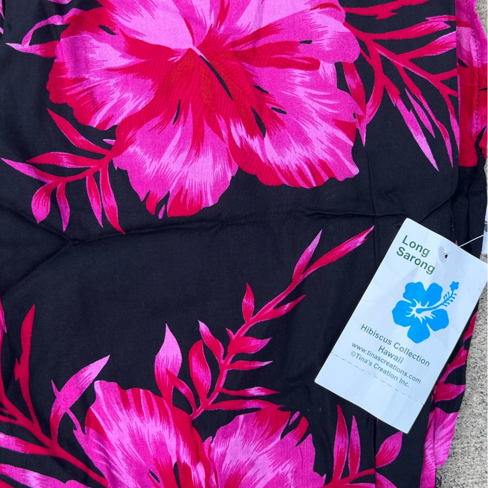 Hawaiian sarong cover-up scarf wrap black pink floral 44”x60”